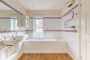 Photo 30- click for photo gallery